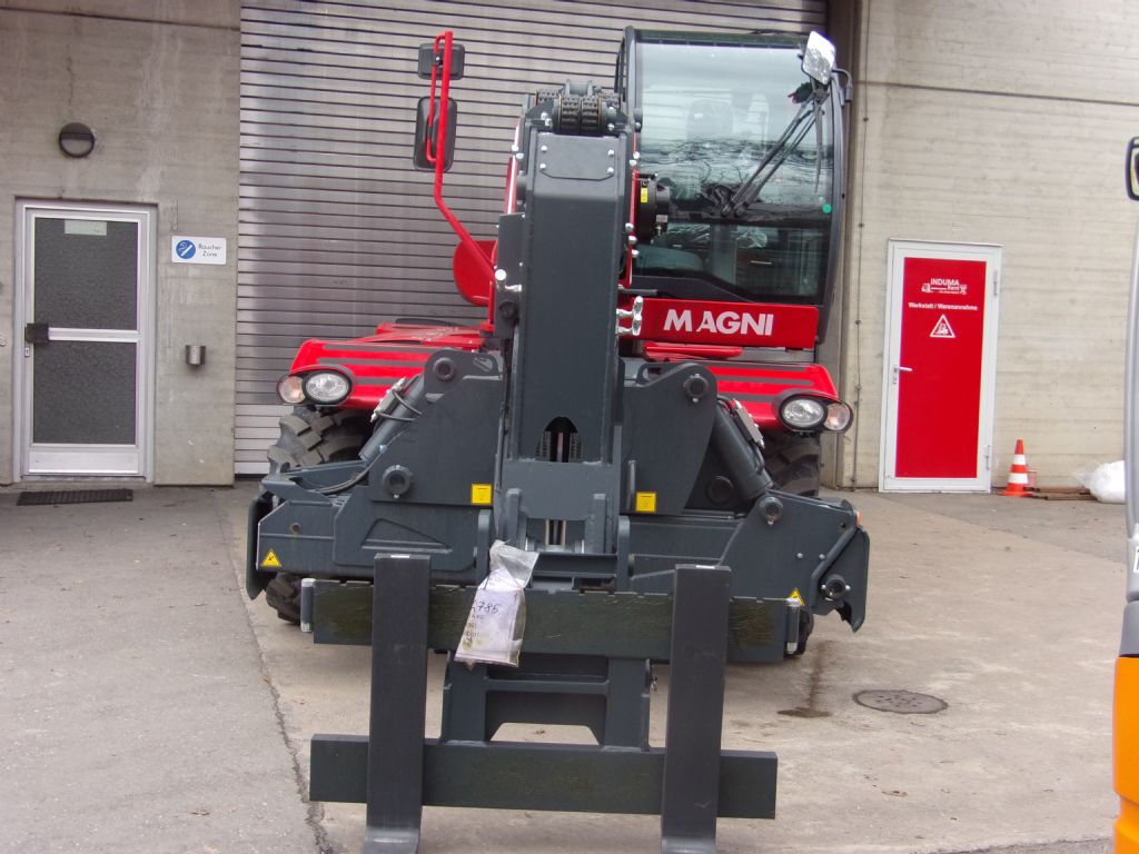 Magni-Premium RTH 7.26-Teleskopstapler drehbar-www.dejon-gabelstapler.de