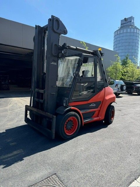 Linde H70T-03 Treibgasstapler www.ihgroup.be