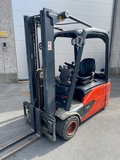 Linde E20L-02 Electric 3-wheel forklift www.ihgroup.be
