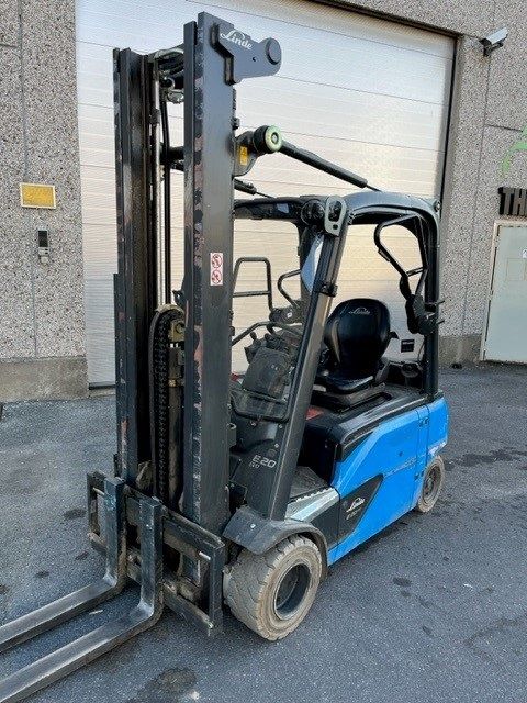 Linde E20PL-02 Electric 4-wheel forklift www.ihgroup.be