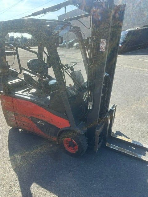 Linde E16L-02 Electric 3-wheel forklift www.ihgroup.be