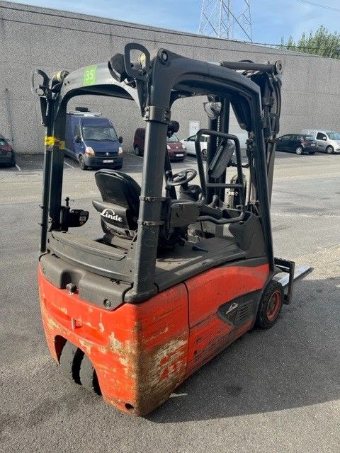 Linde E16-02 Electric 3-wheel forklift www.ihgroup.be