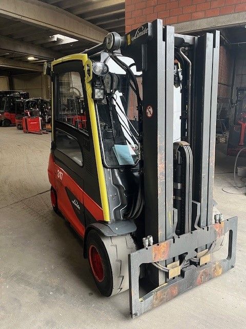 Linde E35L-01 Electric 4-wheel forklift www.ihgroup.be