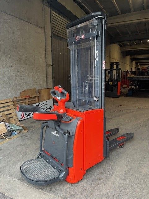 Linde L16APi Pedestrian Stacker www.ihgroup.be