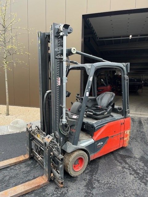 Linde E20L-02 Elektro 3 Rad-Stapler www.ihgroup.be