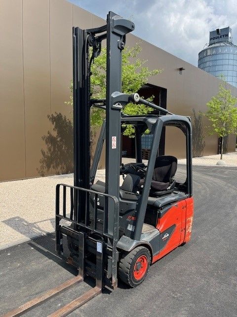 Linde E16C-02 Electric 3-wheel forklift www.ihgroup.be