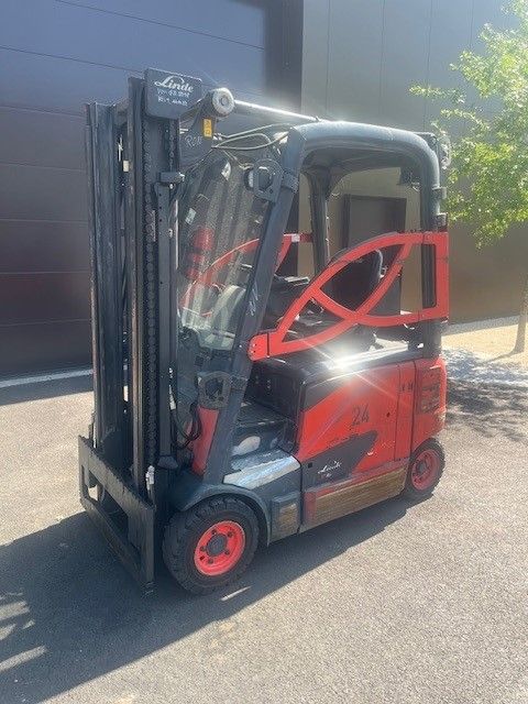 Linde E16PH Electric 4-wheel forklift www.ihgroup.be