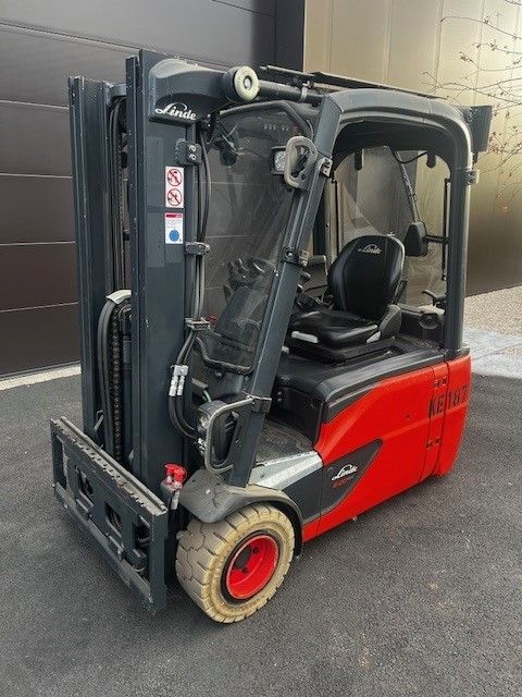 Linde E20L-02 Elektro 3 Rad-Stapler www.ihgroup.be Linde E20L-02 Elektro 3 Rad-Stapler www.ihgroup.be