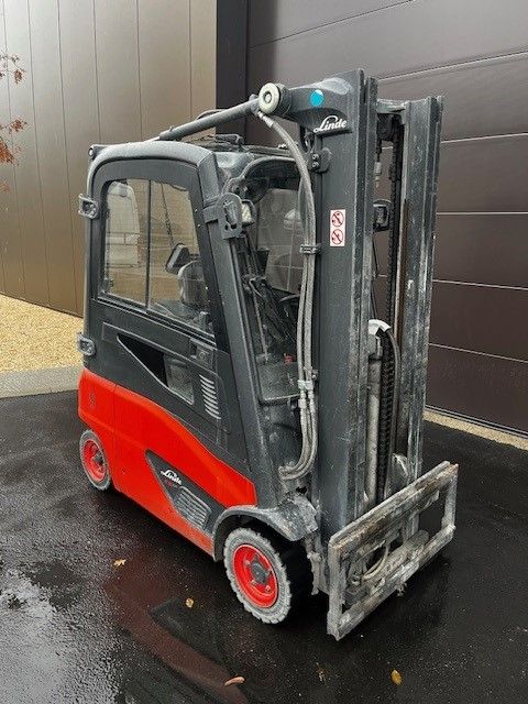 Linde E16P-02 Electric 4-wheel forklift www.ihgroup.be Linde E16P-02 Electric 4-wheel forklift www.ihgroup.be