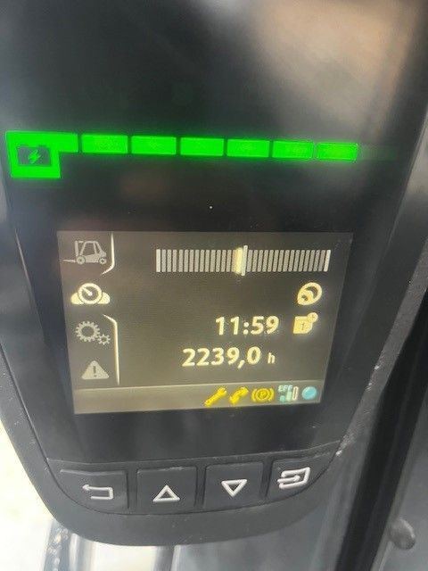 Linde E16P-02 Electric 4-wheel forklift www.ihgroup.be Linde E16P-02 Electric 4-wheel forklift www.ihgroup.be