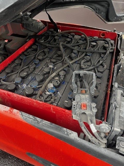 Linde E16P-02 Electric 4-wheel forklift www.ihgroup.be Linde E16P-02 Electric 4-wheel forklift www.ihgroup.be