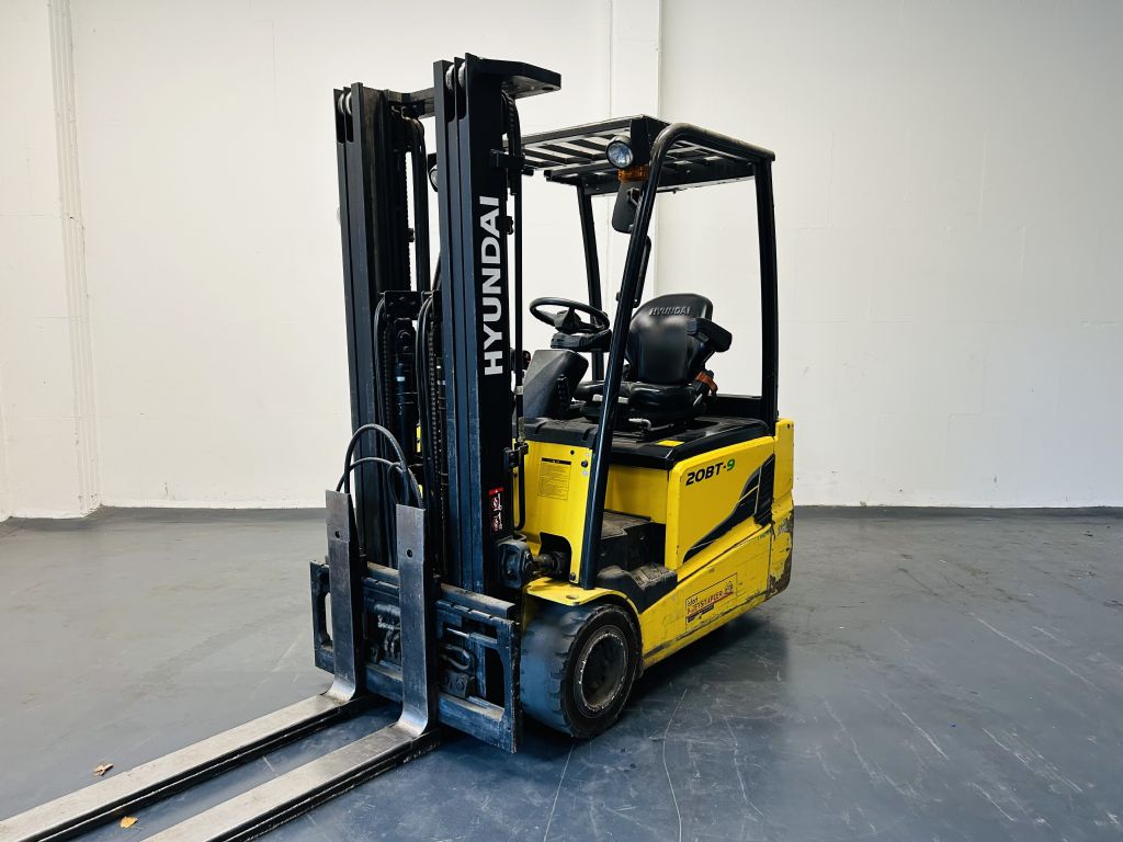 Hyundai 20BT-9 Elektro 3 Rad-Stapler www.isfort.com