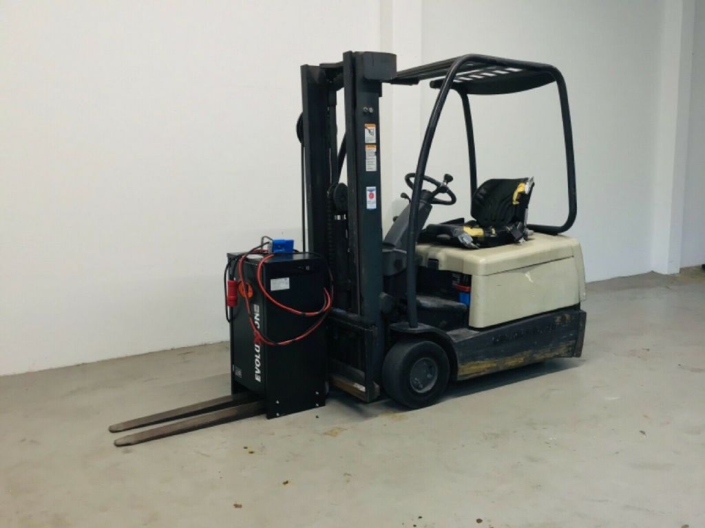 Crown SC3016 OPT2 Electric 3-wheel forklift www.isfort.com