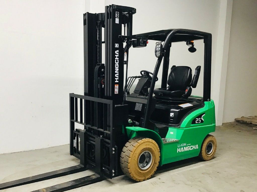 Hangcha CPD25-XD4-SI21 Electric 4-wheel forklift www.isfort.com