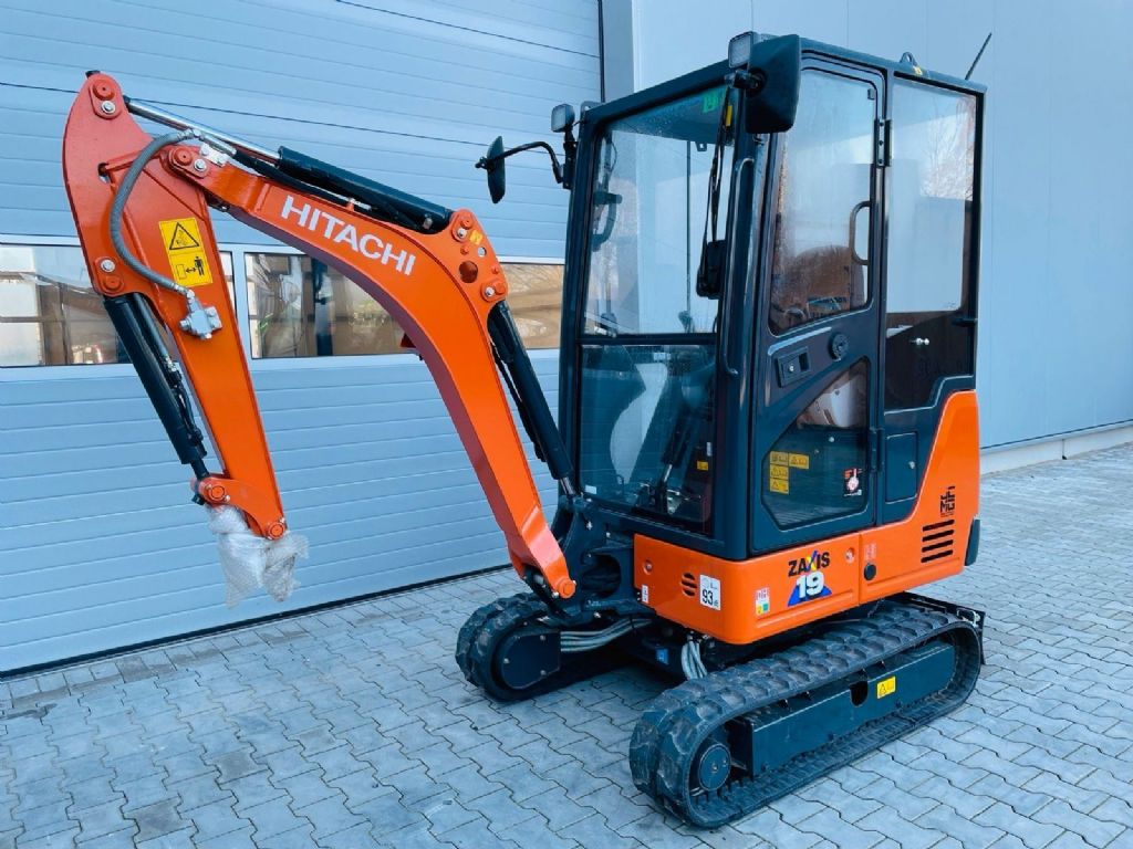 Hitachi ZX19-6 Mini excavators www.isfort.com