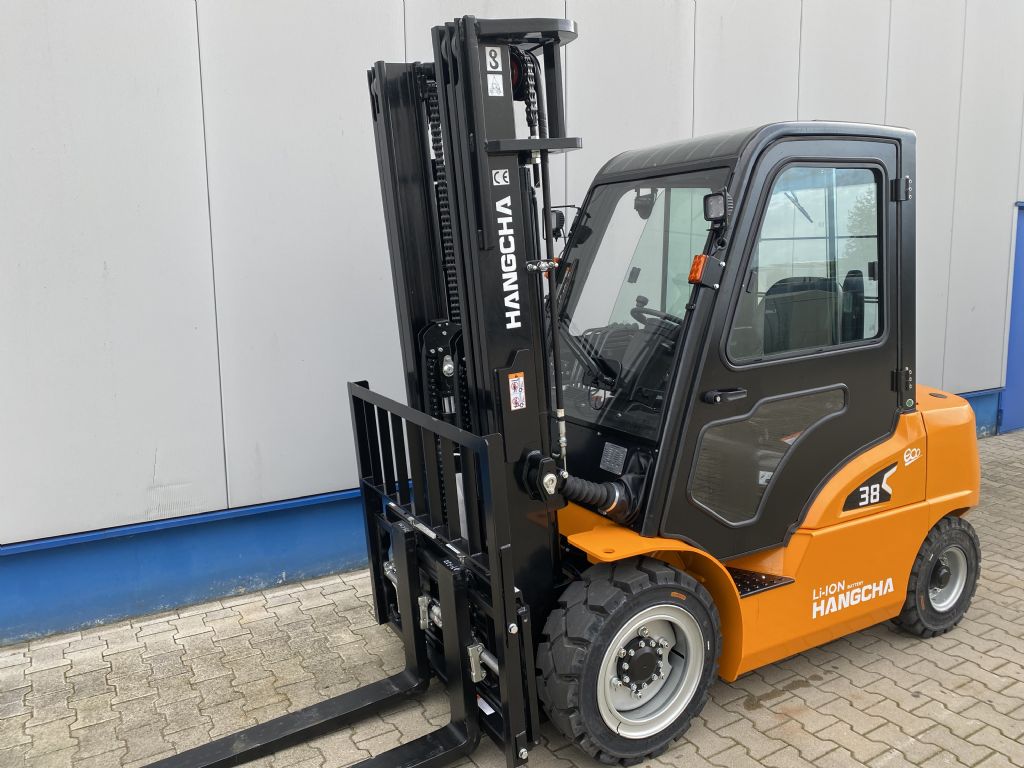 Hangcha CPD38-XEY2-SI Electric 4-wheel forklift www.isfort.com