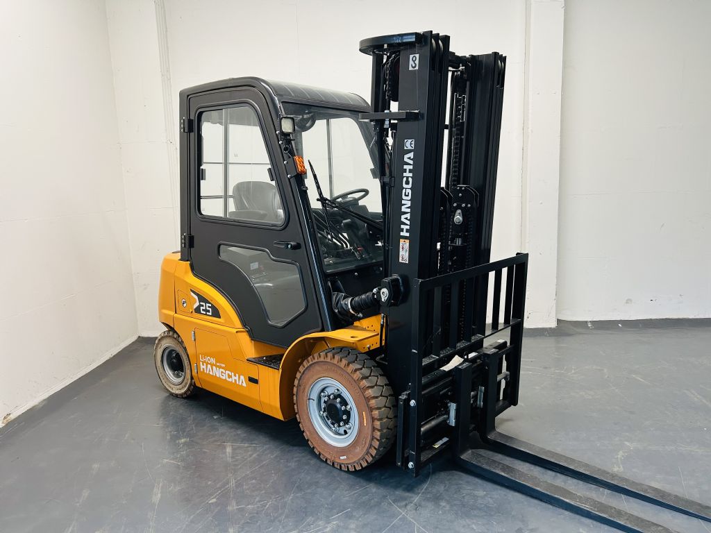 HC Hangcha CPD25-XEY2-SI Electric 4-wheel forklift www.isfort.com HC Hangcha CPD25-XEY2-SI Electric 4-wheel forklift www.isfort.com