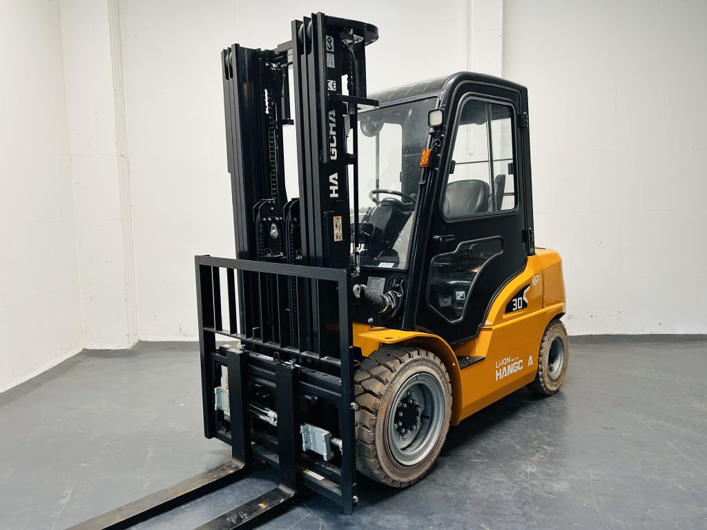 HC Hangcha CPD30-XEY2-SI Elektro 4 Rad-Stapler www.isfort.com