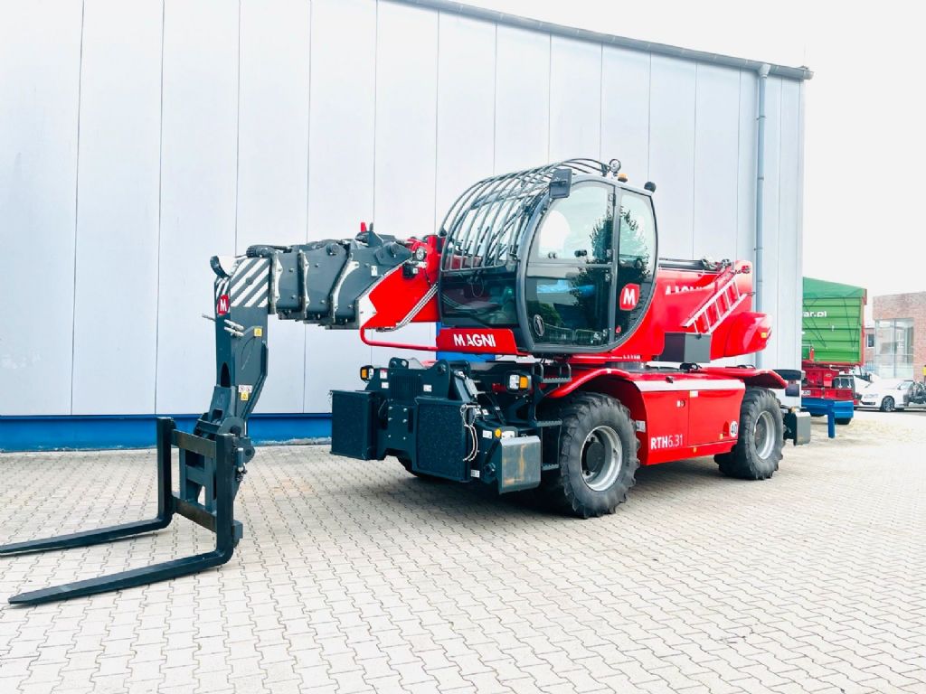 Magni RTH 6.31 Telehandler rotating www.isfort.com