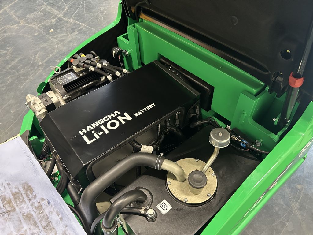 Hangcha CPD18-XCY2-SI Elektro 4 Rad-Stapler www.isfort.com Hangcha CPD18-XCY2-SI Elektro 4 Rad-Stapler www.isfort.com