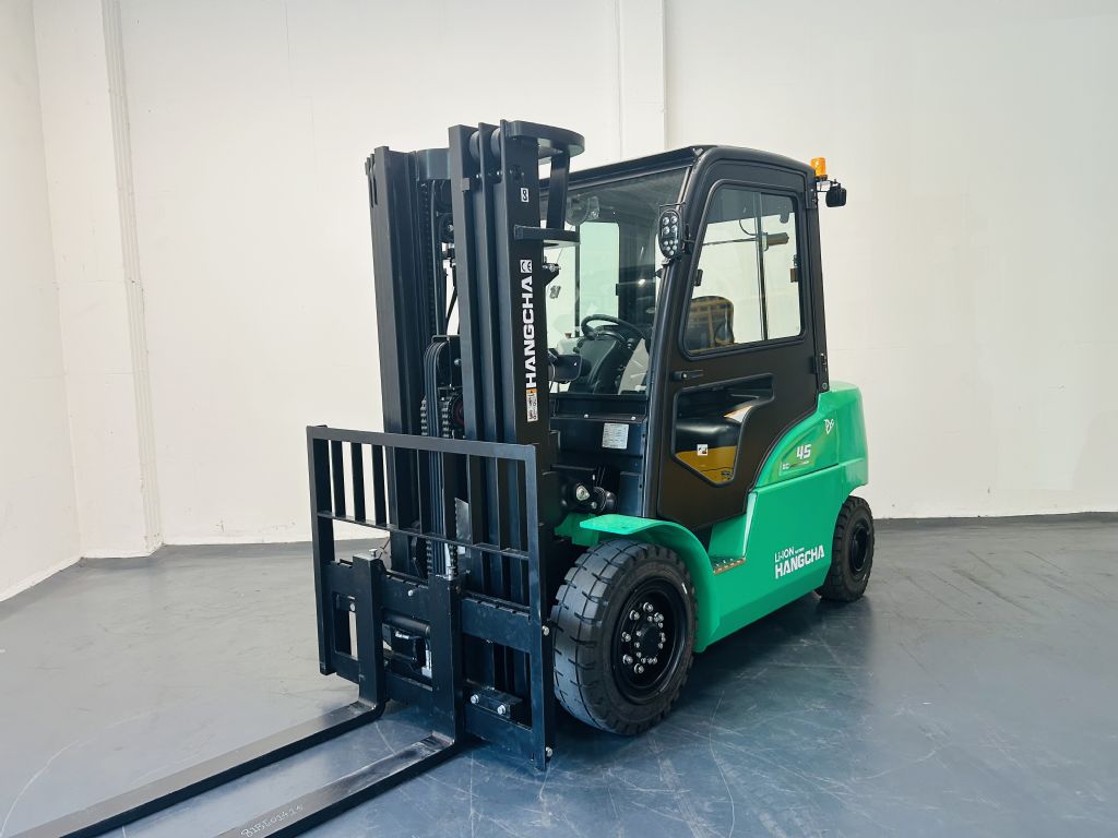 HC Hangcha CPD45-XCY2-SI Electric 4-wheel forklift www.isfort.com