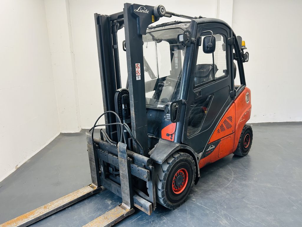 Linde H35D Dieselstapler www.hanselmann.de