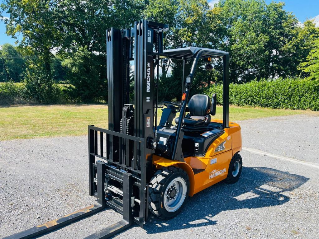 Hangcha CPD35-XE Elektro 4 Rad-Stapler www.isfort.com