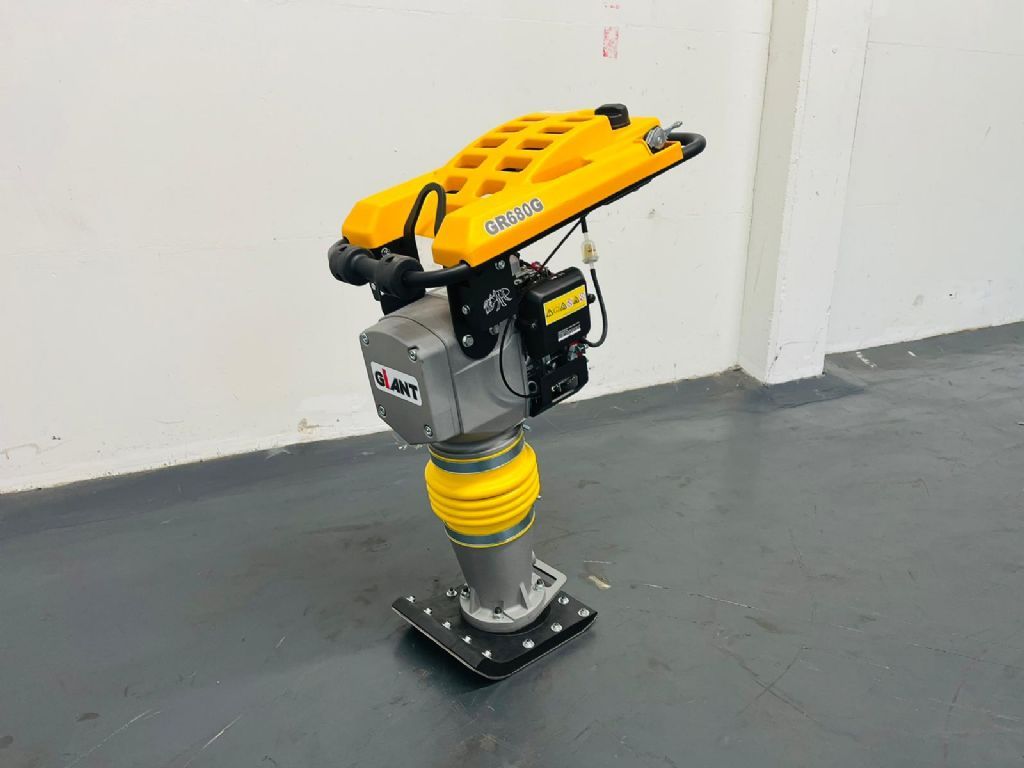 Giant Stampfer GR680G - SONDERPREIS R�ttelplatte www.hanselmann.de