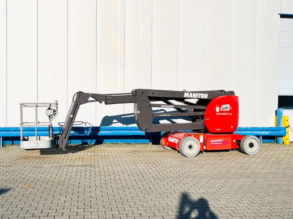 Manitou 170 AETJL Gelenkteleskopbhne www.hanselmann.de