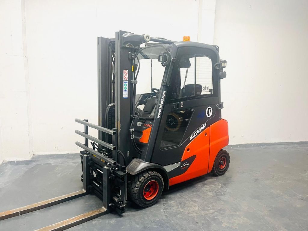 Linde H20T Treibgasstapler www.isfort.com