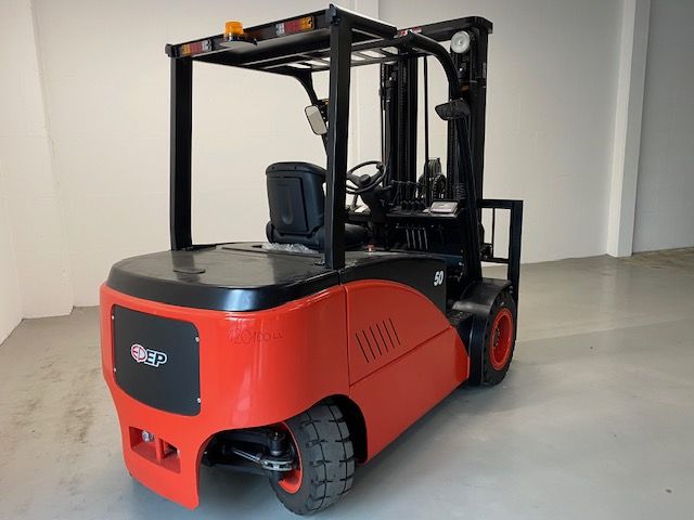 EP CPD50F8 Electric 4-wheel forklift www.isfort.com
