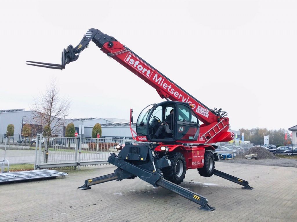 Magni RTH 7.26  Telehandler rotating www.isfort.com