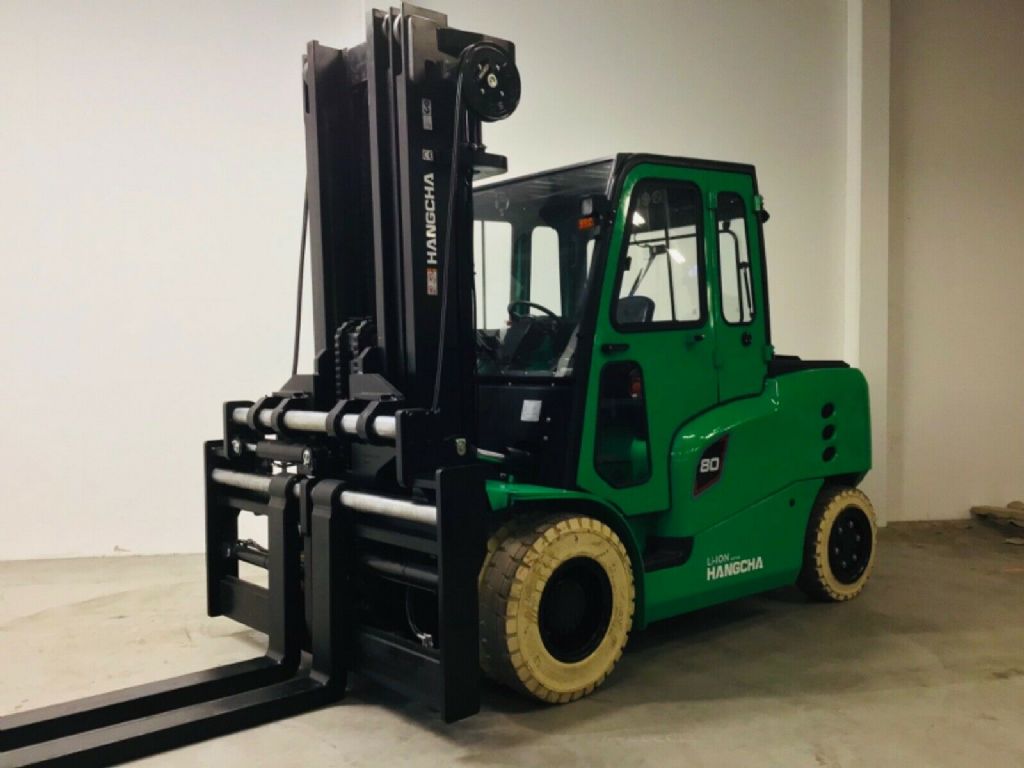 Hangcha CPD80-XLC4-I Electric 4-wheel forklift www.isfort.com