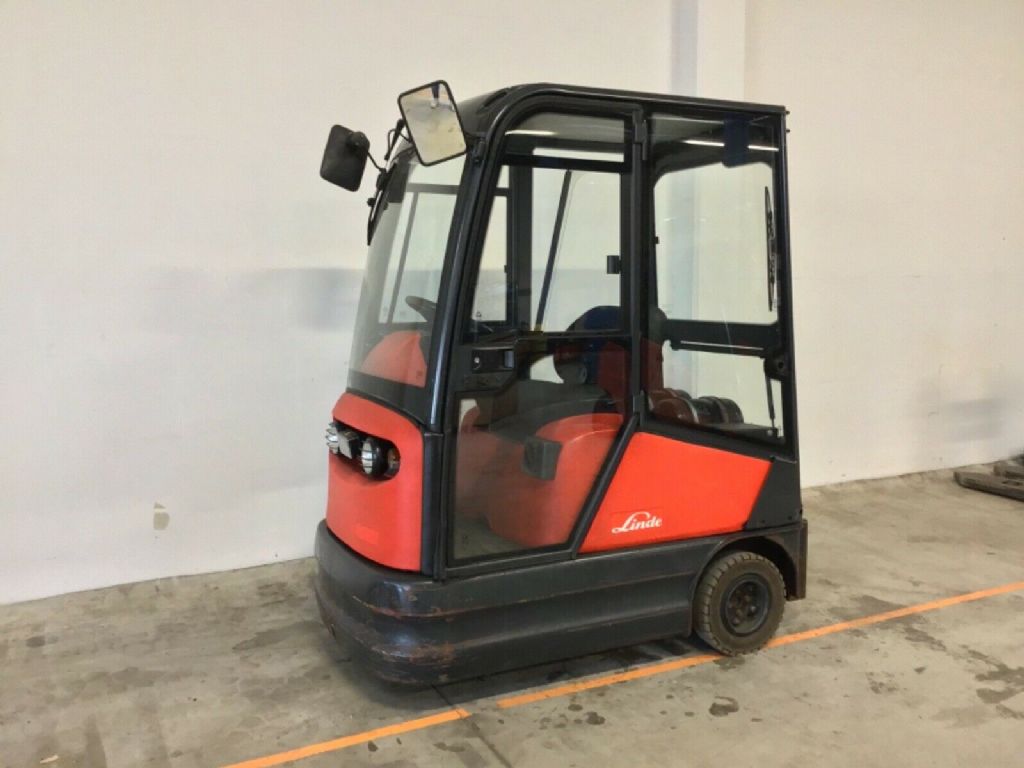 Linde P60-126 Tow Tractor www.isfort.com