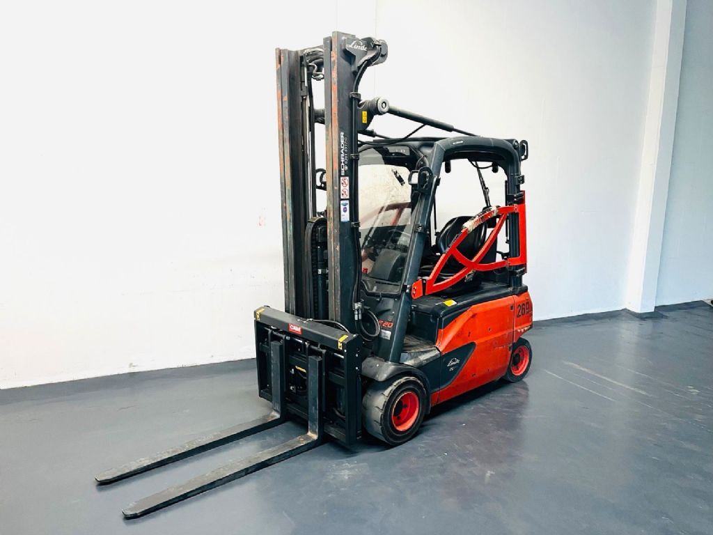 Linde E20PL-02 Electric 4-wheel forklift www.isfort.com