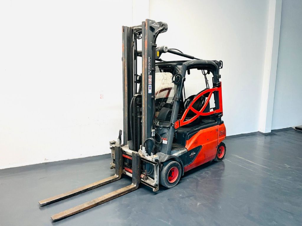 Linde E20PL-02 Electric 4-wheel forklift www.isfort.com