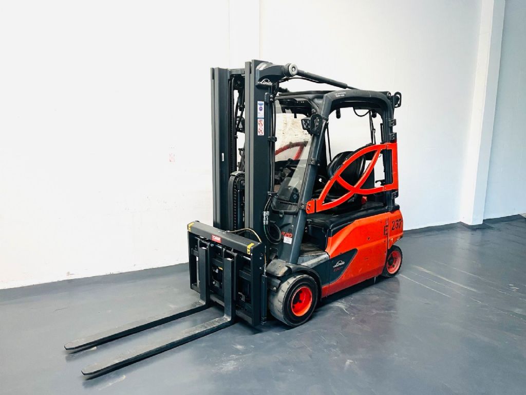 Linde E20PL-02 Electric 4-wheel forklift www.isfort.com