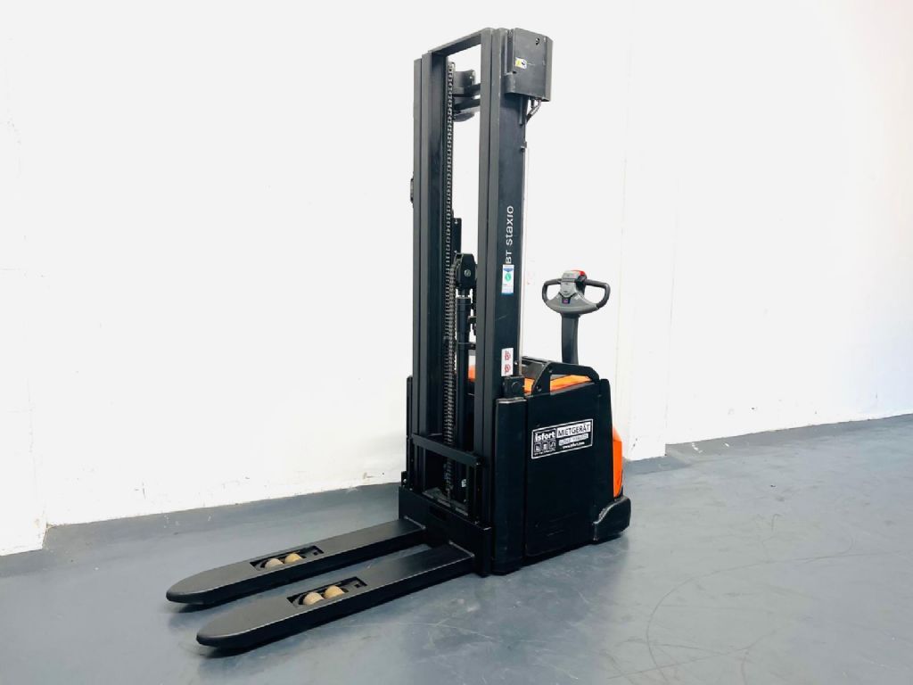 BT SWE 160 L Hochhubwagen www.hanselmann.de