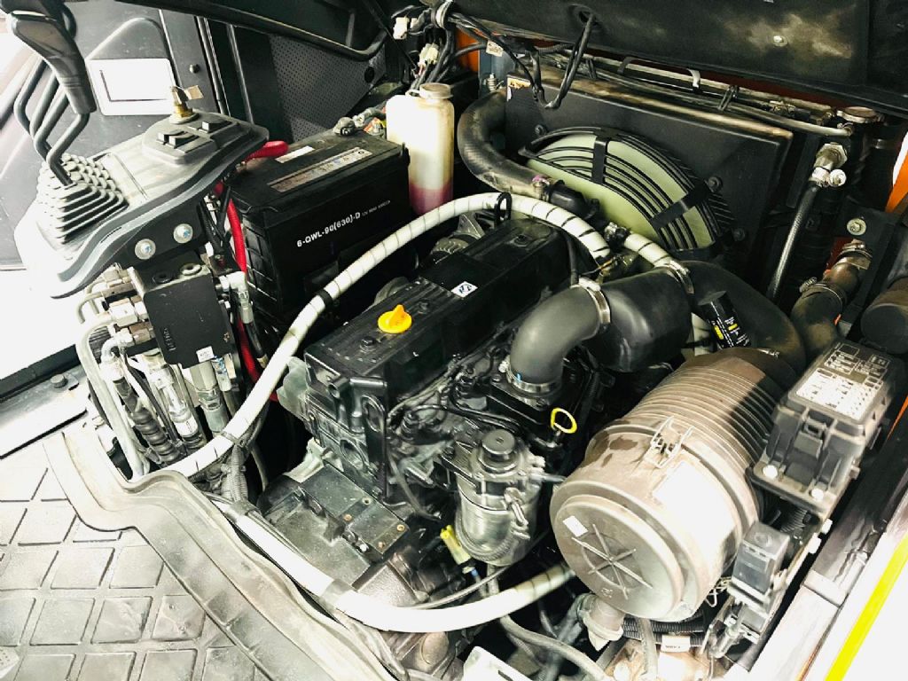 Doosan D30S-7 Diesel Forklift www.isfort.com Doosan D30S-7 Diesel Forklift www.isfort.com