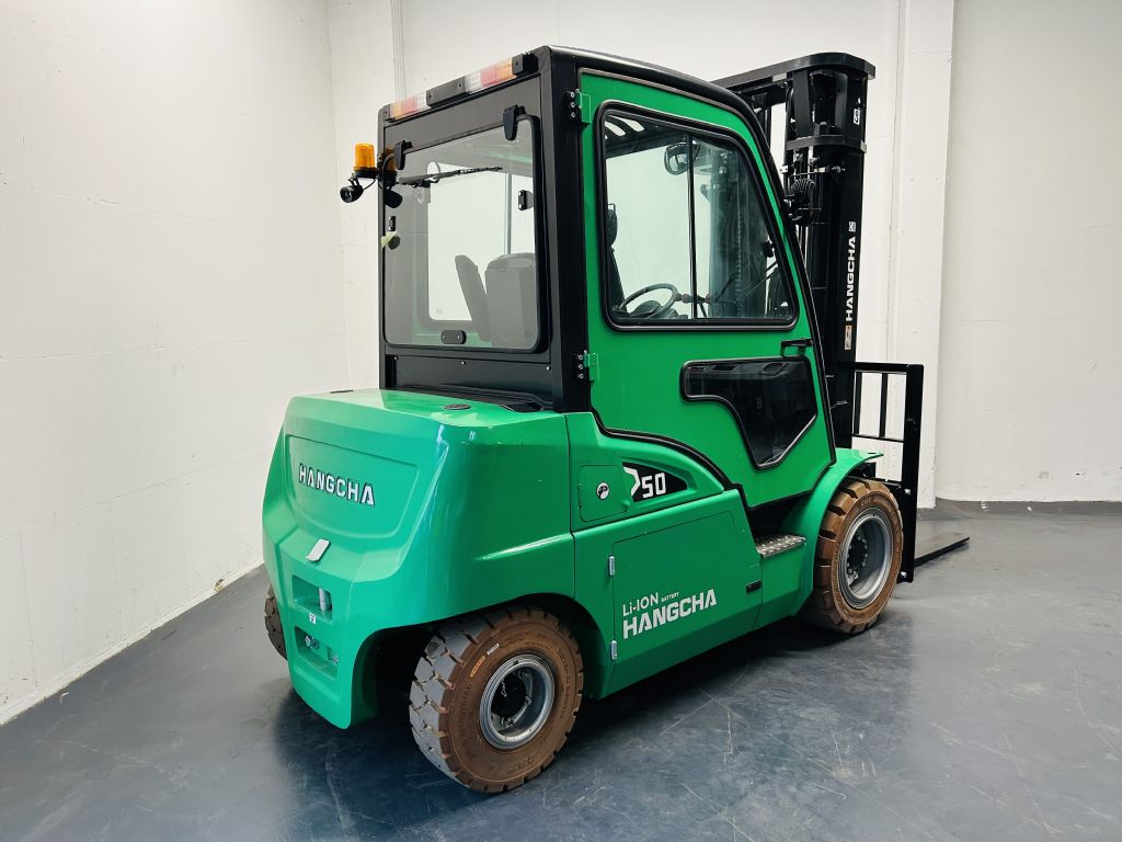 HC Hangcha CPD50-XXD6 - SONDERPREIS Electric 4-wheel forklift www.isfort.com HC Hangcha CPD50-XXD6 - SONDERPREIS Electric 4-wheel forklift www.isfort.com