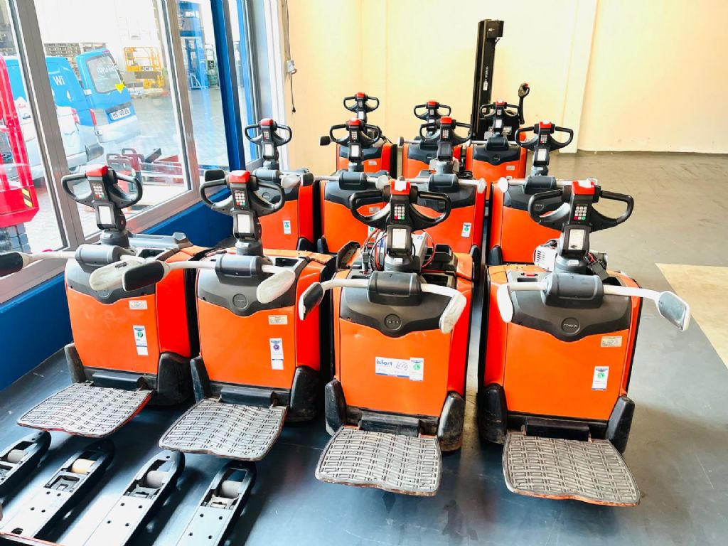 BT LPE 200 Niederhubwagen www.isfort.com