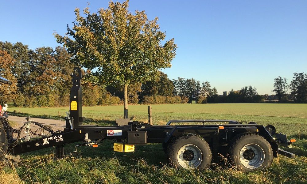 Pronar Hakenlift T285 (21t) Industrieanh�nger www.isfort.com