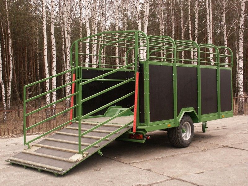 Pronar Viehtransportanhnger T046 (5,5t) mit Druckluftbremse oder Auflaufbremse Industrial trailers www.isfort.com