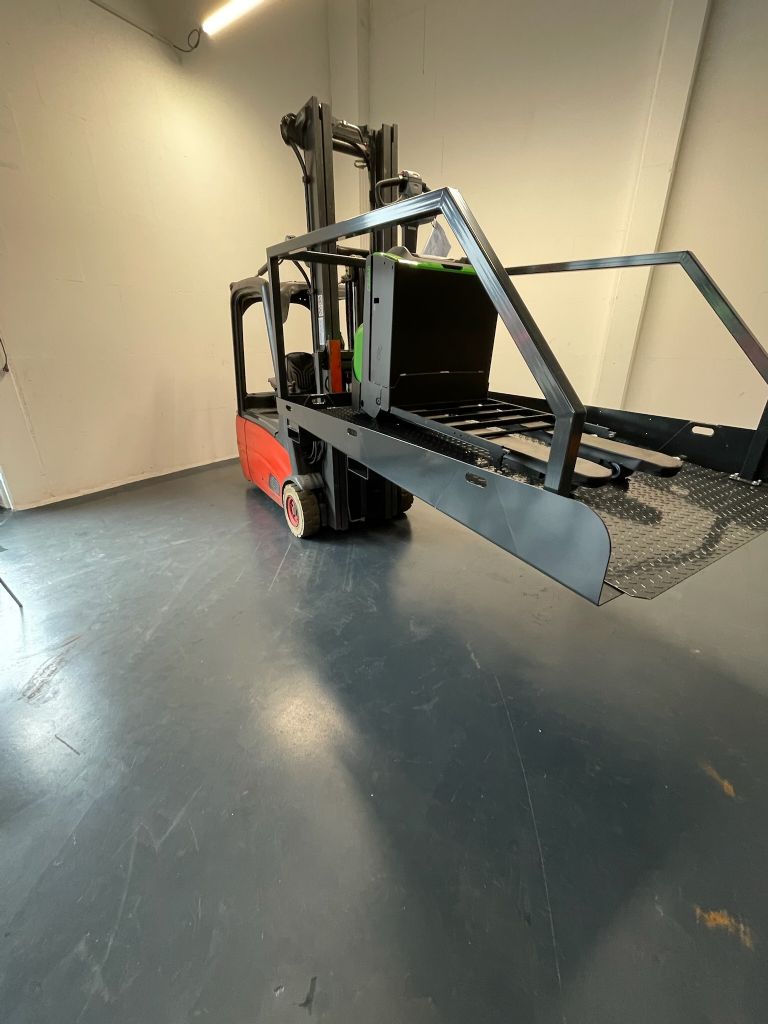 *Sonstige Transport- und Verladehilfe  Verladerampe www.isfort.com