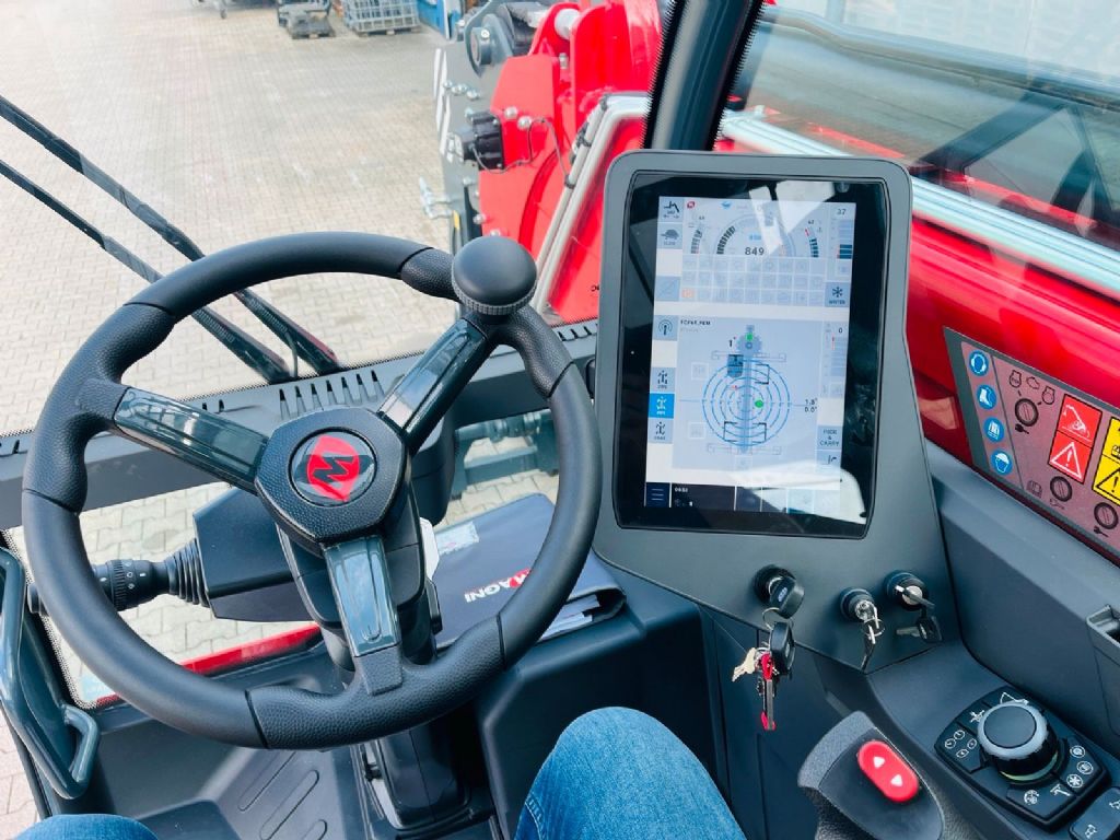 Magni RTH 6.26 Telehandler rotating www.isfort.com Magni RTH 6.26 Telehandler rotating www.isfort.com