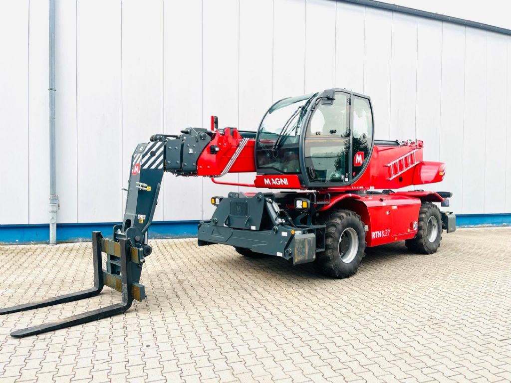 Magni RTH 8.27 Telehandler rotating www.isfort.com