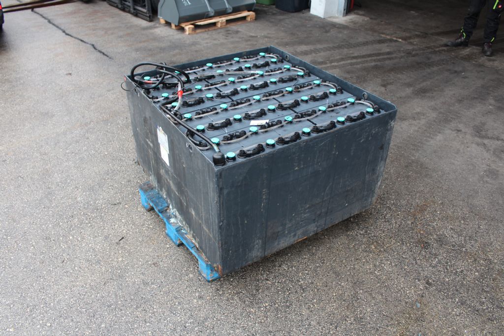 *Sonstige-40x7MDL125-Antriebsbatterie-www.stapler-kaernten.at