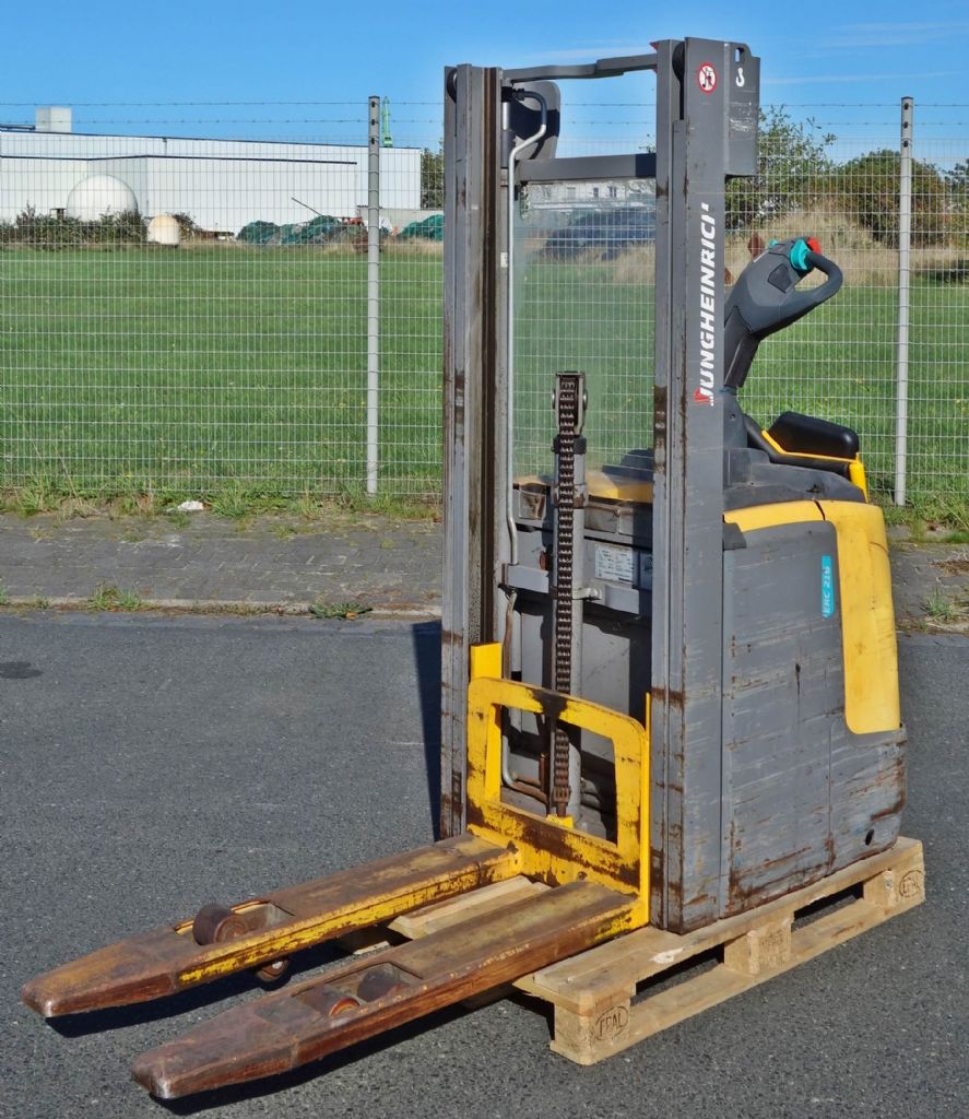 Jungheinrich ERC 216 Hochhubwagen www.kb-stapler.com Jungheinrich ERC 216 Hochhubwagen www.kb-stapler.com