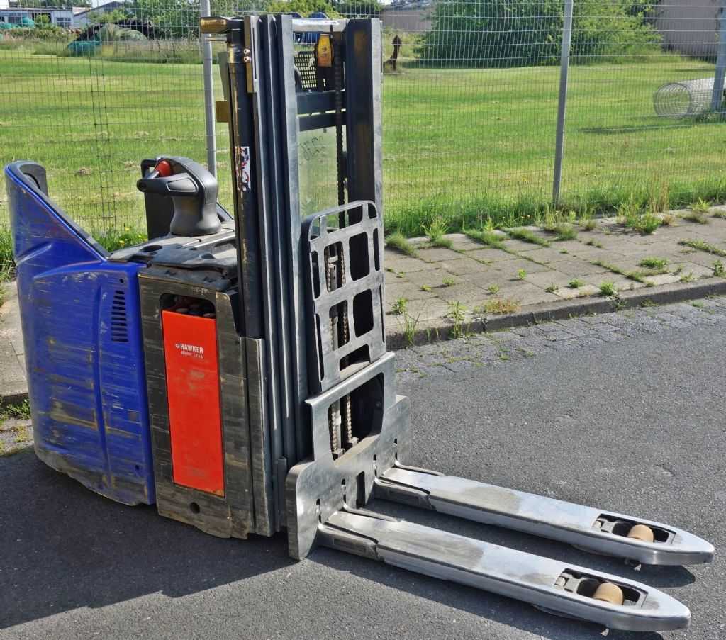 Linde D 12 SP Deichselstapler www.kb-stapler.com Linde D 12 SP Deichselstapler www.kb-stapler.com