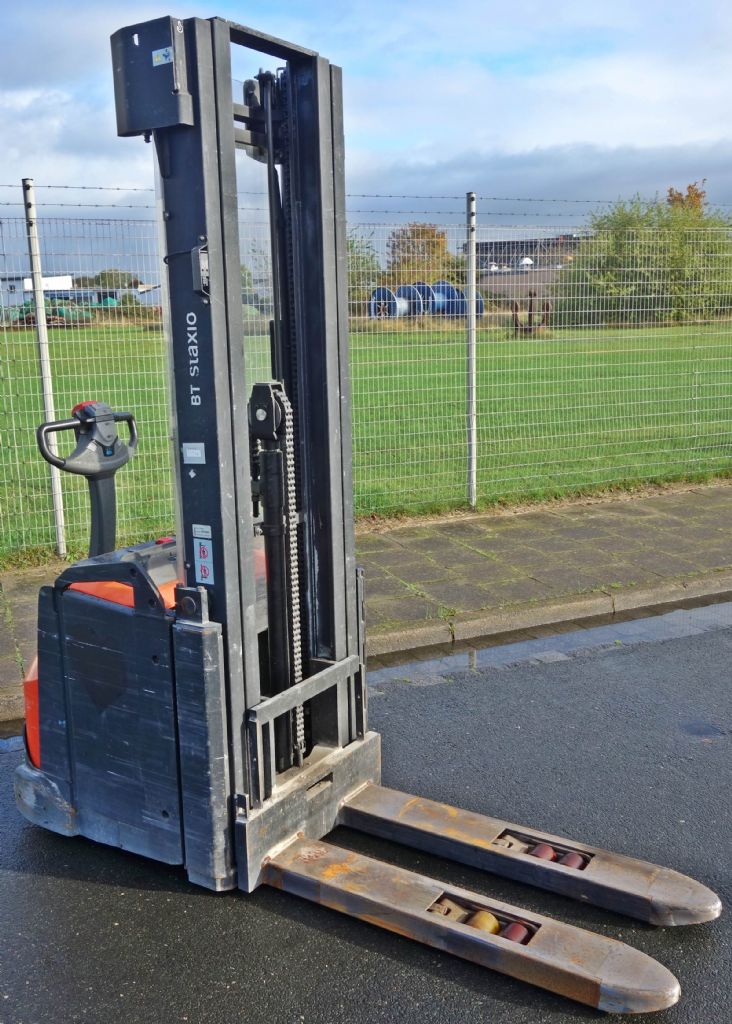 BT SWE 160 L Deichselstapler www.kb-stapler.com